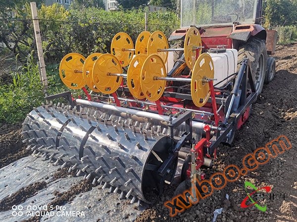 ニンニク10行畝引き膜一体機